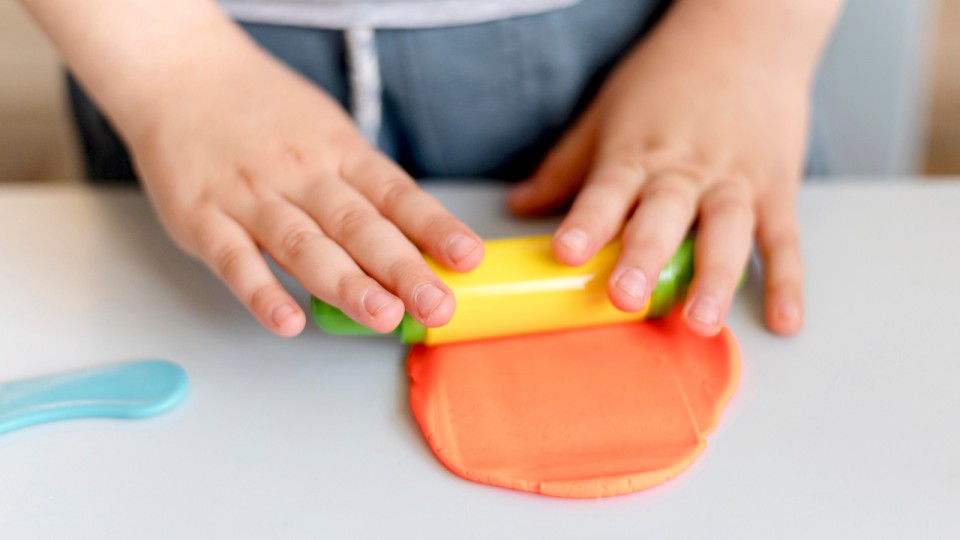 Fijne motoriek in je thema - 5 tips (incl. downloads)