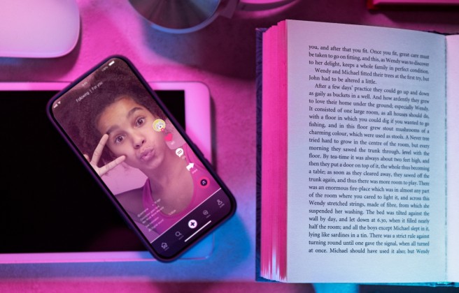Literatuur naast nieuwsfeed – taal als drager van burgerschap.