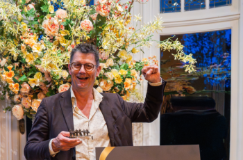 Hans Vermaak Winnaar OOA SIOO Boek van het Jaar